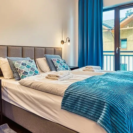 Apartament Turkusowy Z Ogrodkiem - 5d *