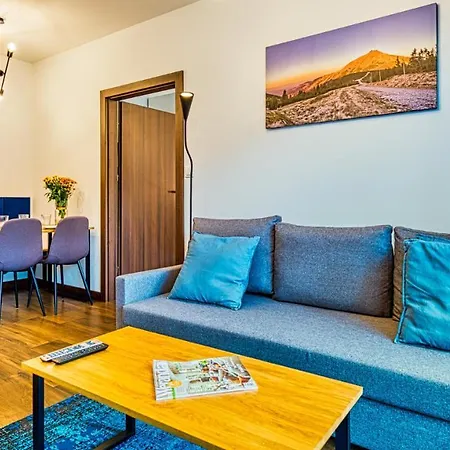 Apartament Turkusowy Z Ogrodkiem - 5d *